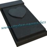 Надгробная плита №32